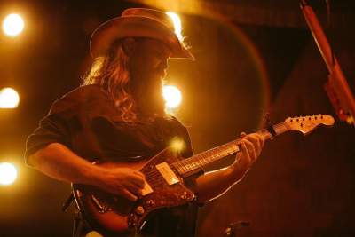 Chris Stapleton Measurements, Bio, Age, Weight, and Height